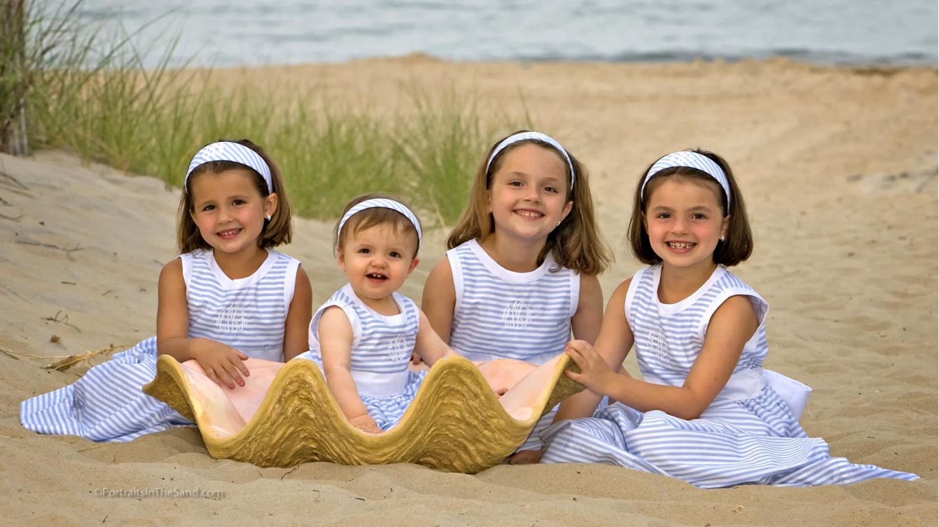 Beautifully Rendered Beach Portraits | Family Photography | Delaware